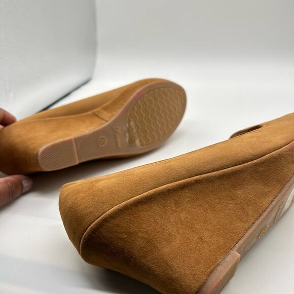 Forever Wedge Shoe Womens 8 Chestnut Brown Low-39 Faux Suede Slip On Wedge Heels - Picture 8 of 10